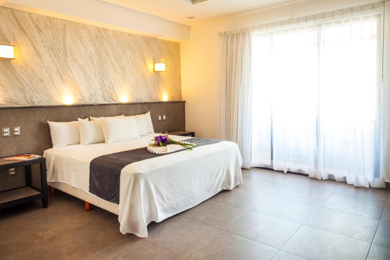 Hotel Mx Portal Maya プレヤデルカーメン エクステリア 写真